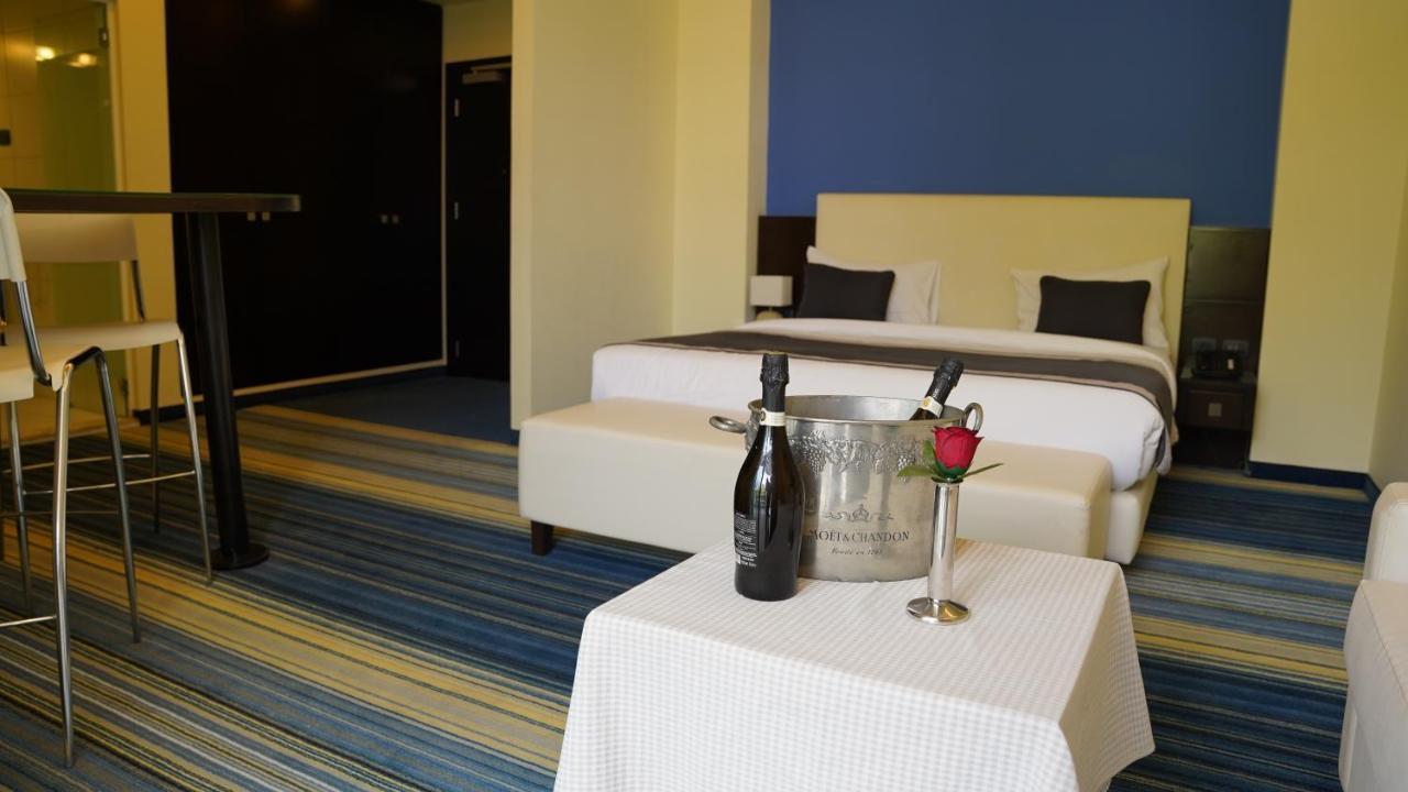 Monte Mare Hotel Jounieh Bagian luar foto